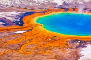 Grand-Prismatic-Spring-in-Yellowstone-National-Park-